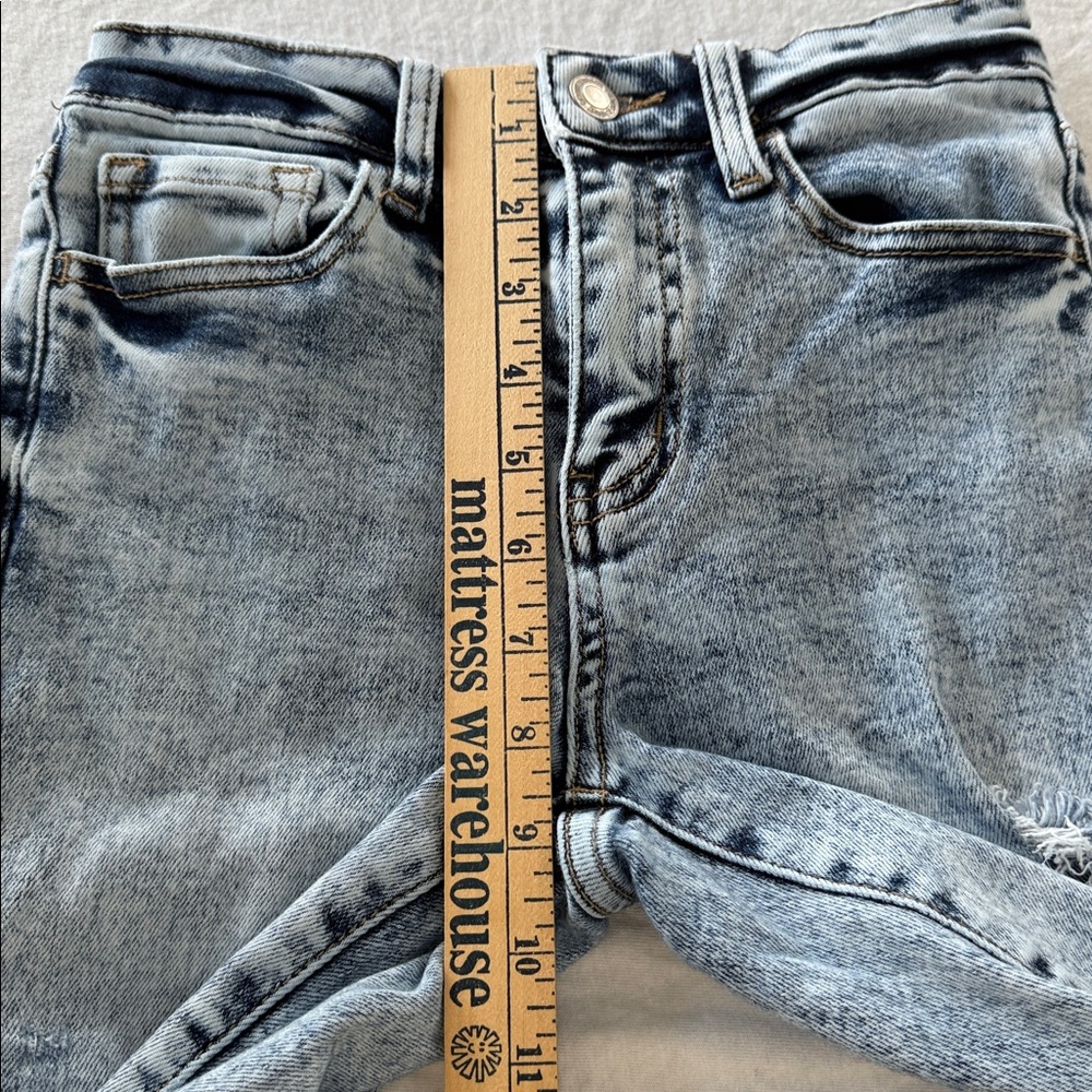 Vervet Los Angeles Womens size 24 Distressed High-Rise Crop Flare Jeans AcidWash - Picture 9 of 16